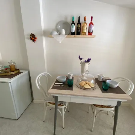 A Casa Di Anna 3* مامويادا